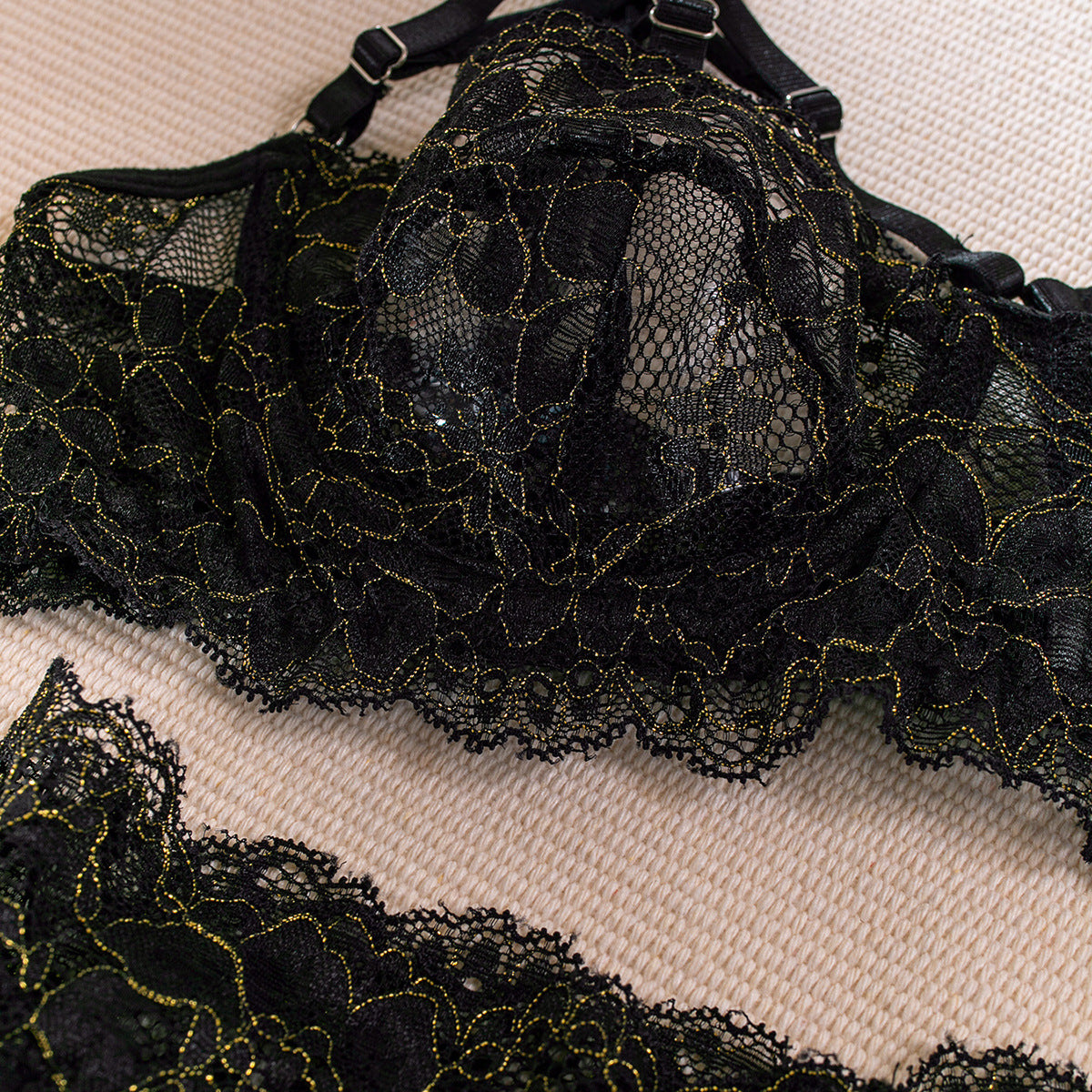 Wholesale Black Floral Lace Underwire Lingerie Set Bra Show